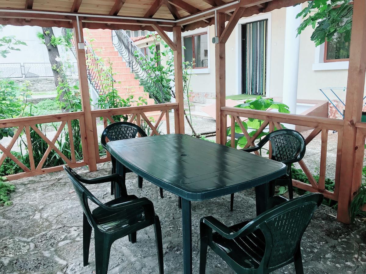 Guest House Yoanna Balchik Ngoại thất bức ảnh
