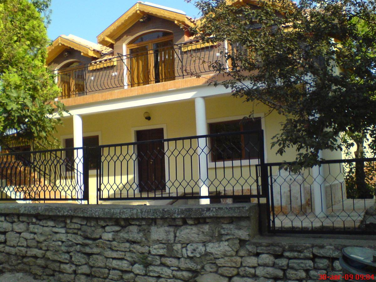 Guest House Yoanna Balchik Ngoại thất bức ảnh