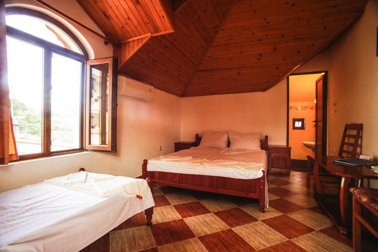 Guest House Yoanna Balchik Ngoại thất bức ảnh